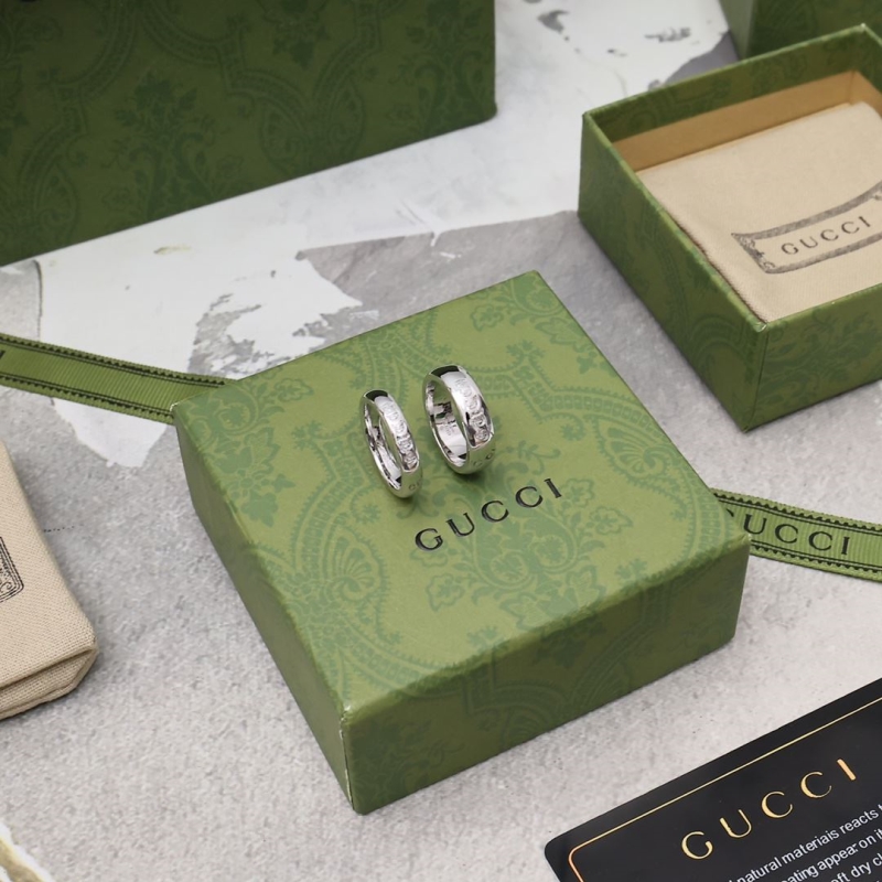 G*u*i rings